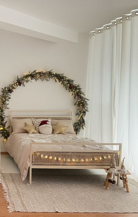 Cama em ferro e palhinha