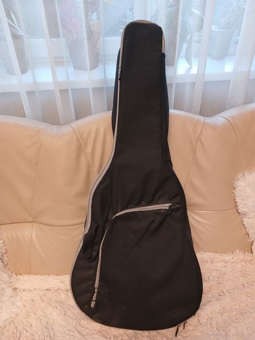 Продам гітару Valencia