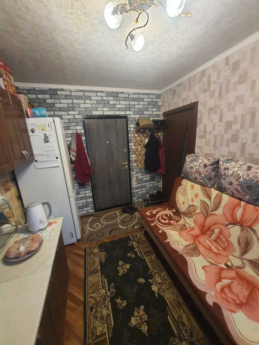 Продам 2ві кімнати в гуртожитку вул. Дачна