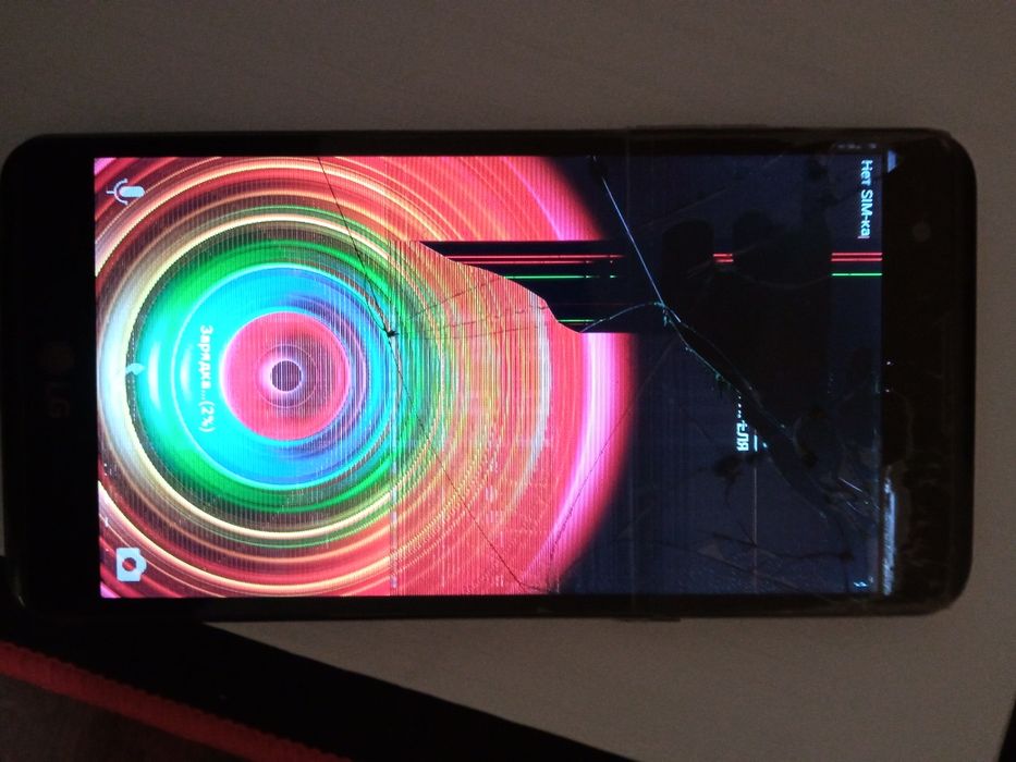 Телефон LG привезений з США.