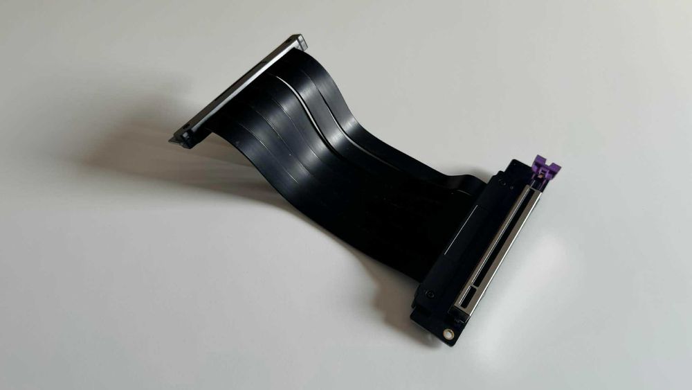 Riser PCI-E X16 3.0 CoolerMaster czarny 25cm stan bardzo dobry sprawny