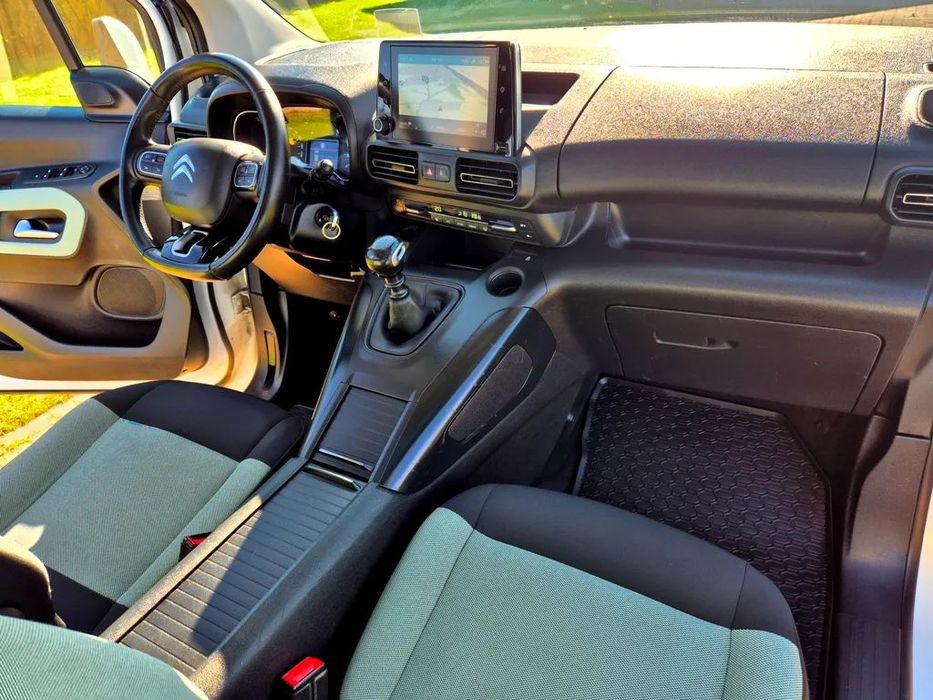 Citroën Berlingo Citroen Berlingo 2019 5 osobowy  HDI Bardzo Oszczędny Panorama Nav Led