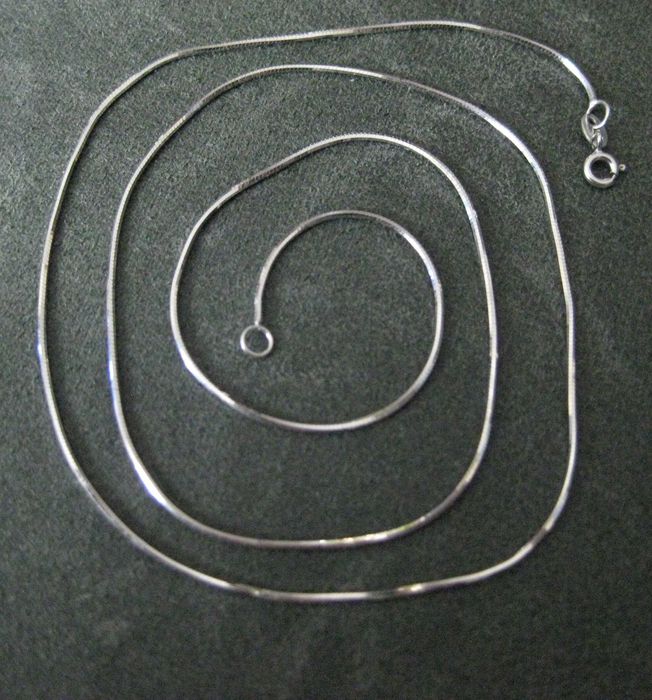 Colares em Aço NOVOS - 3 diferentes