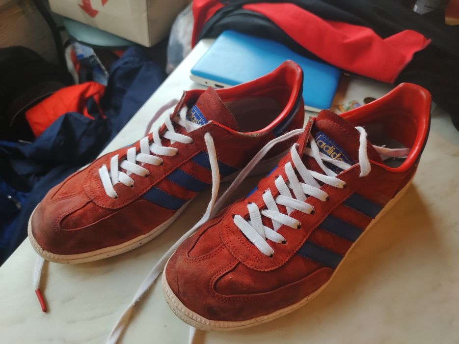 Продам кросовки adidas spezial red/blue