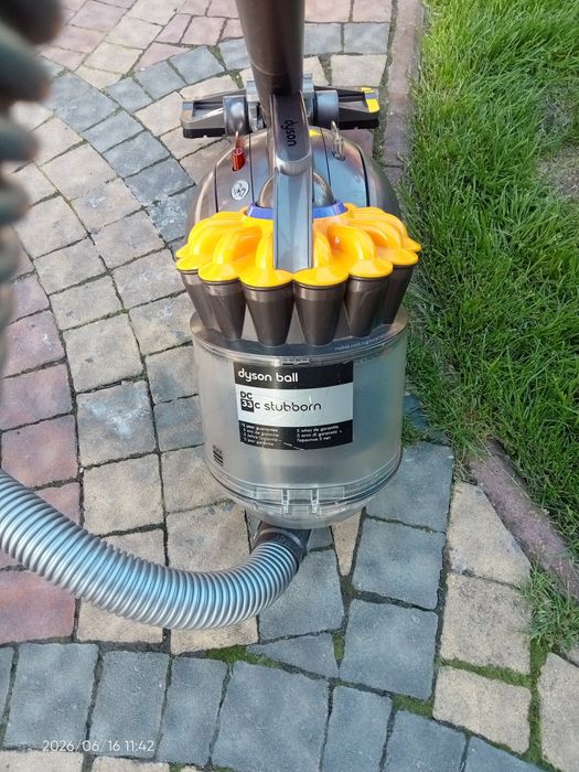 Пилосос DYSON dc33