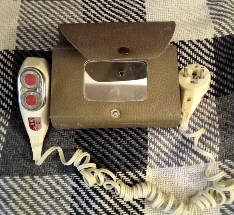 Продам электробритву "ХАРЬКОВ" в хорошем состоянии