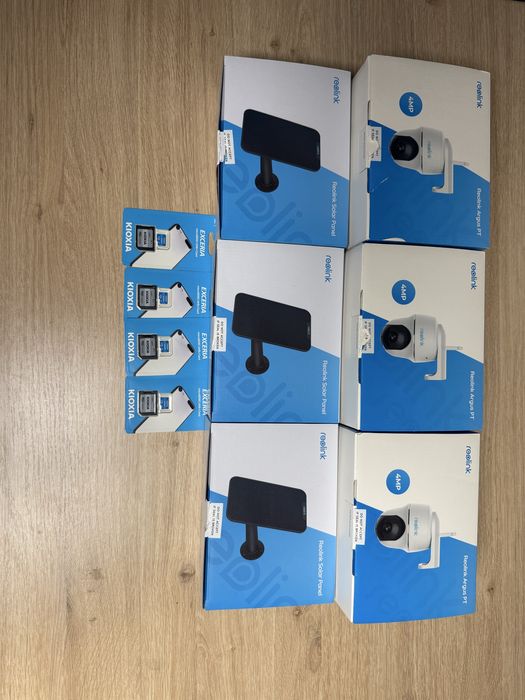 Zestaw kamer Reolink Argus PT 4MP + Solary + SD 64GB