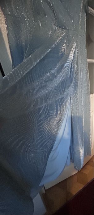 Sprzedam dlugą sukienkę