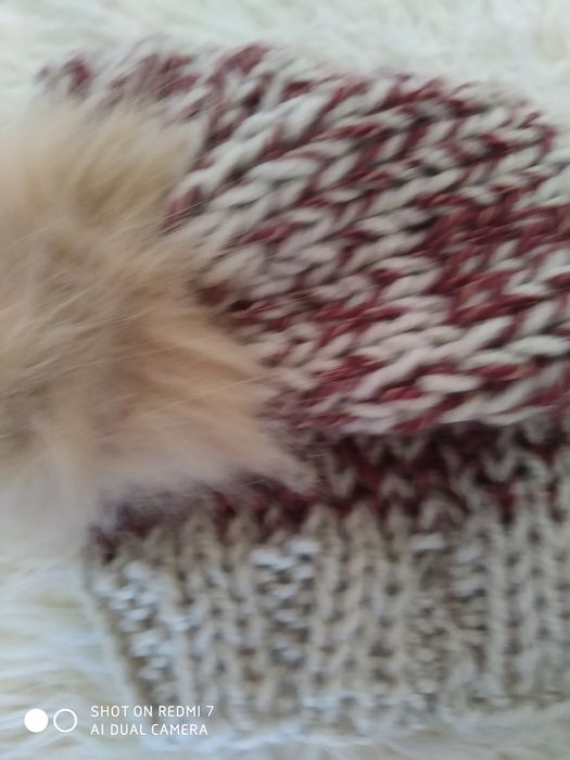Conjuntos de gola e gorro, trabalho feito á mão