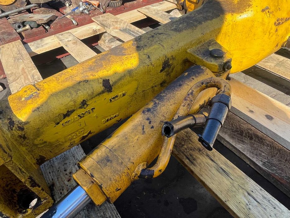440/05601P Mosty zwolnice, zwrotnice, dyfry, JCB 2CX 420/12, 05F9