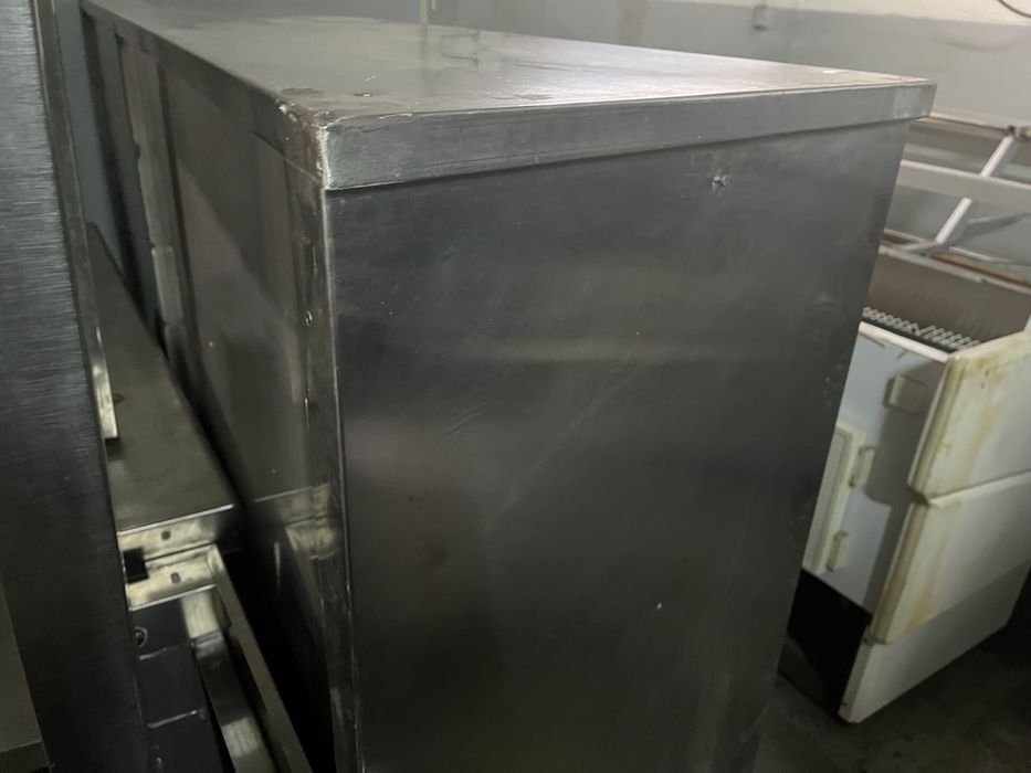 Escaparate Móvel em inox com 2.20mt