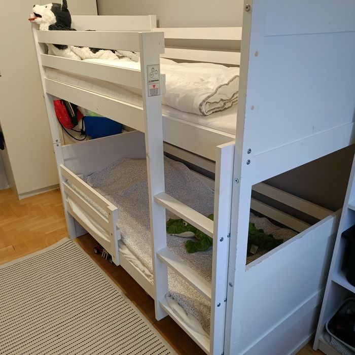 Łóżko piętrowe/dwa niezależne łożka dla dzieci