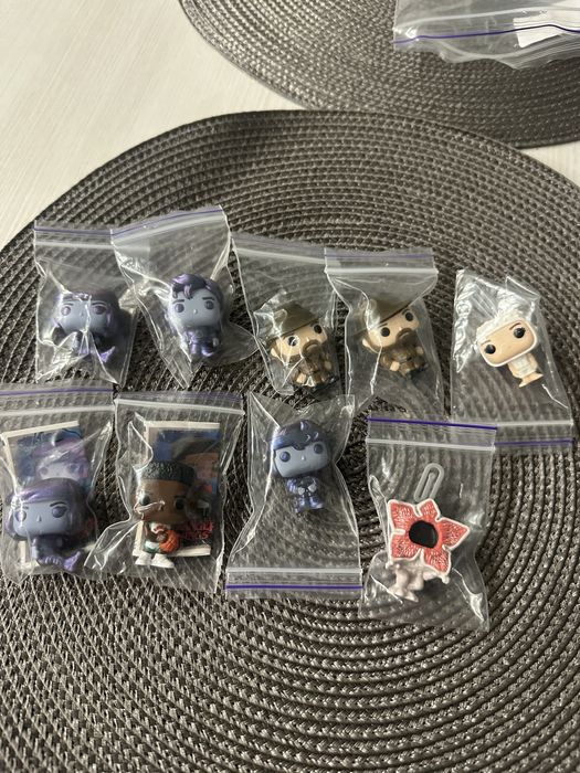 СЕРИЯ Дивні дива Stranger Things очень странные дела Киндер джой