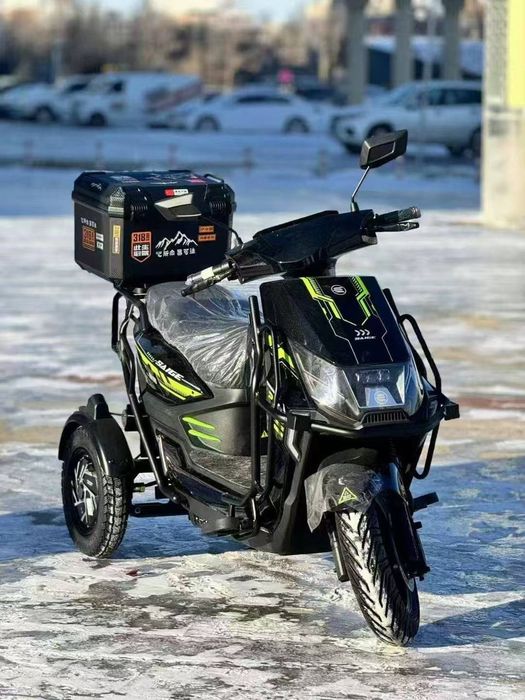 Электроскутер CRUZZER ECO SMART,двиг 2000W,акум.72V 32Ah