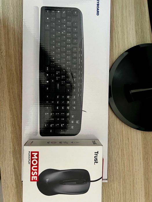 Desktop HP ProDesk 600 G2 SFF + Monitor ASUS 22’’ Full HD •