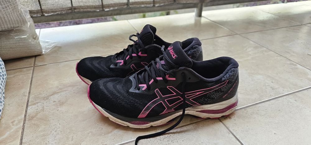 Asics gel Ziruss 4 damskie buty sportowe rozmiar 41,5 wkładka 26cm