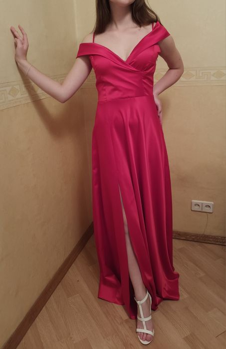 Вечірня сукня для Вас