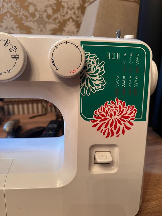 Швейна машинка Janome 5500