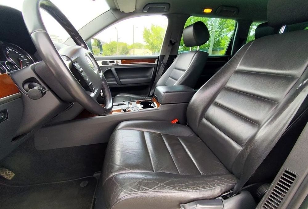 Продам Volkswagen Touareg 3.0 TDI