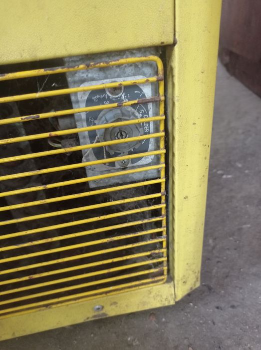 Морозильна камера лари