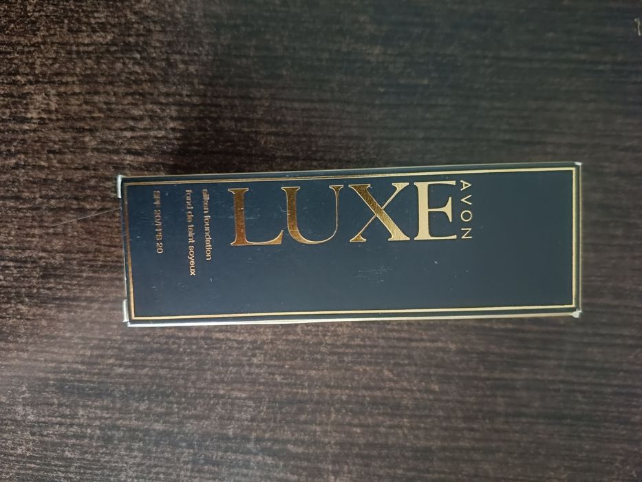 Podkład Luxe Beige Linen