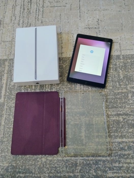 iPad 8gen. 32Gb etui