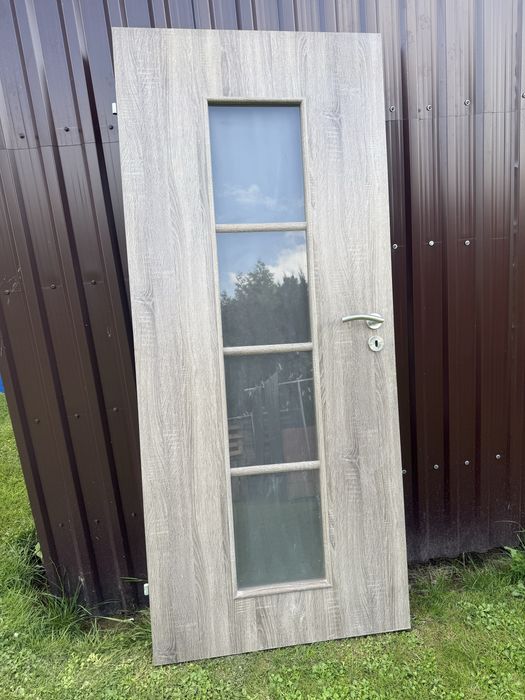 Drzwi lewe 80 cm skrzydło beżowe szare z okienkami