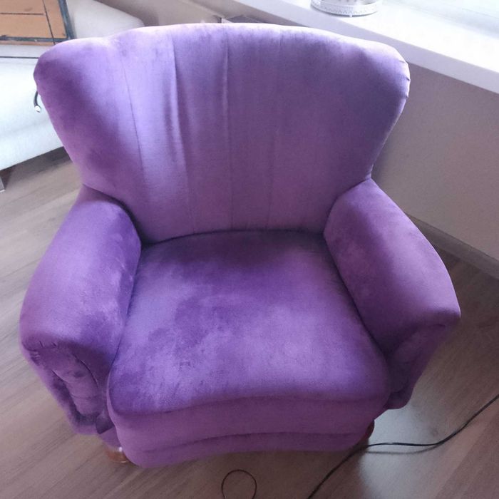 Solidny > zadbany > fotel „klubowy” > fiolet > Kędzierzyn