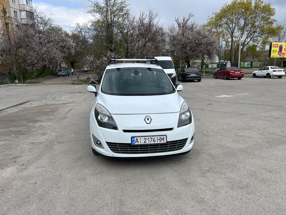 Renault Grand Scenic 1,5 дизель білий