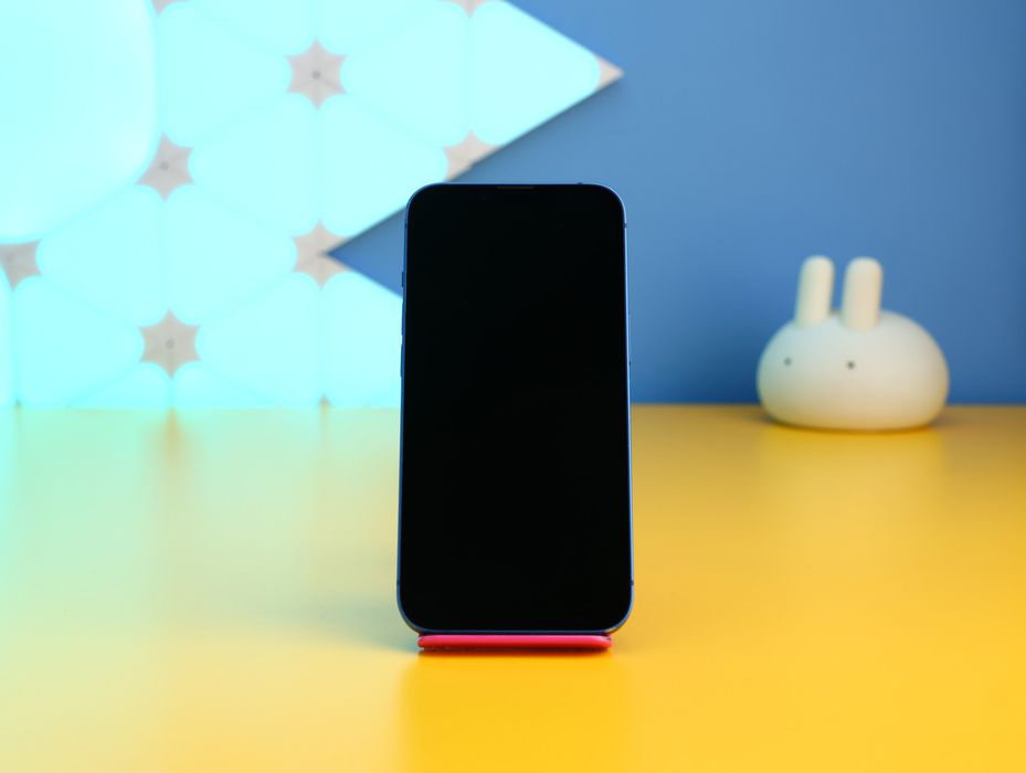 Смартфон Apple iPhone 13 128GB Blue (179545) Б/У З ГАРАНТІЄЮ