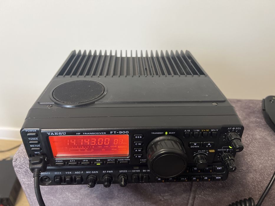 Продам трансівер YAESU   FT900