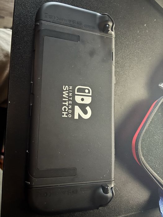 Nintendo Switch 2 + gry + etui + pelne wyposazenie