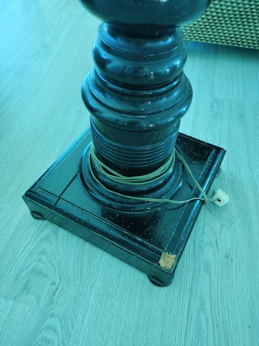 Candeeiro de madeira