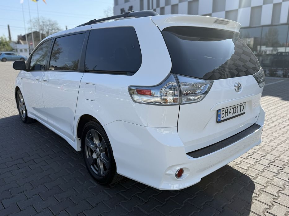 Продам Toyota Sienna 3.5  2016г Газ+Бензин