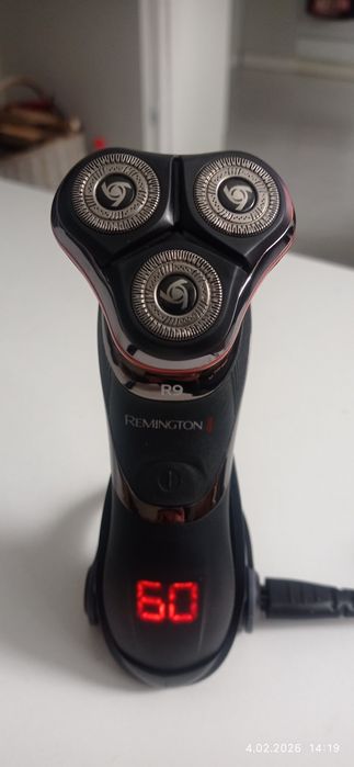 Golarka Remington R9 Ultimate.