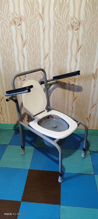 Продам стул туалет б/у