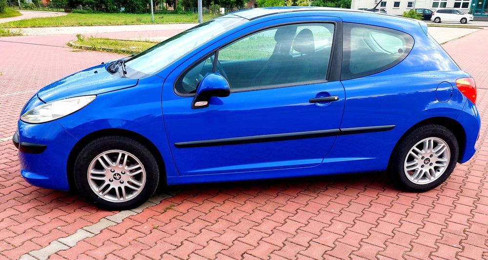 Sprzedam samochód Peugeot 207