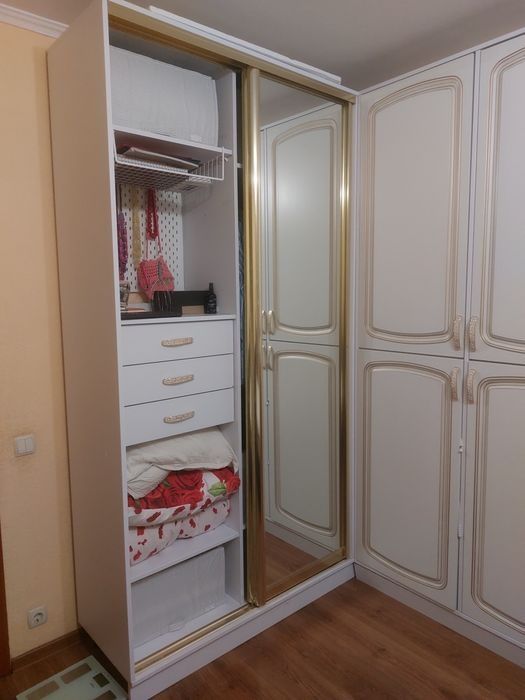 Шафа-купе кутова в спальню, передпокій