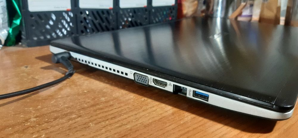 Ноутбук Asus s56c  CORE i5 8Гб GeForce 740 2 Гб