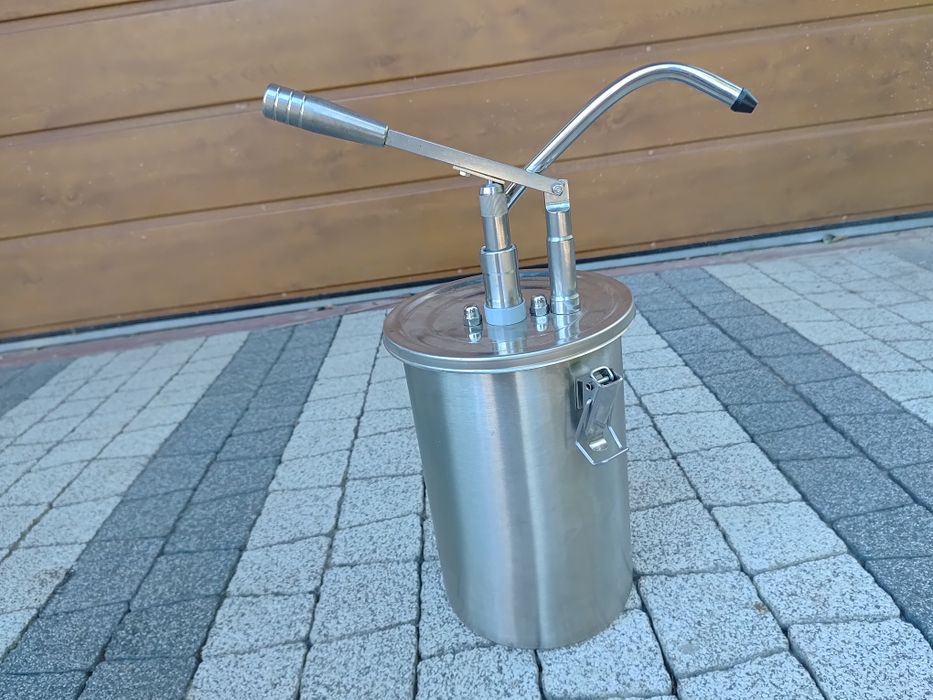 Podajnik dozownik aplikator