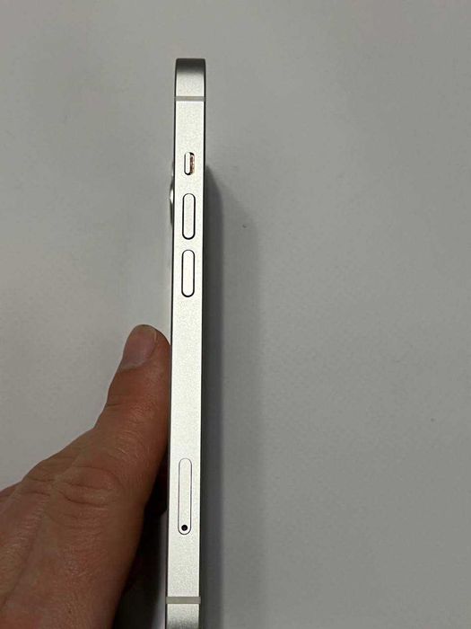 iPhone 13 - 128 ГБ