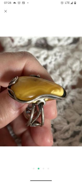 Неймовірний срібний перстень з натуральним пейзажним бурштином