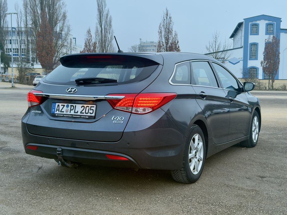 Do sprzedania  :Hyundai i 40cw/5Star Edition  Farbe Stone Gray