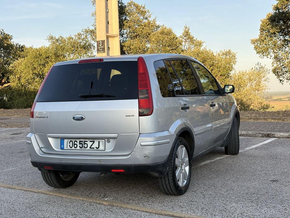 Ford Fusion Plus 1.4Tdci foto 4