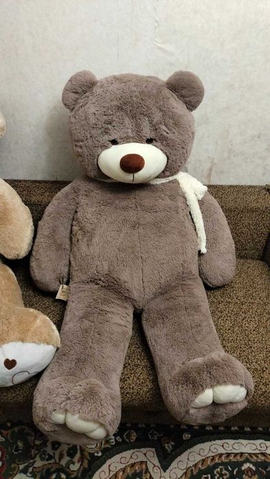 М'який ведмедик 180см.