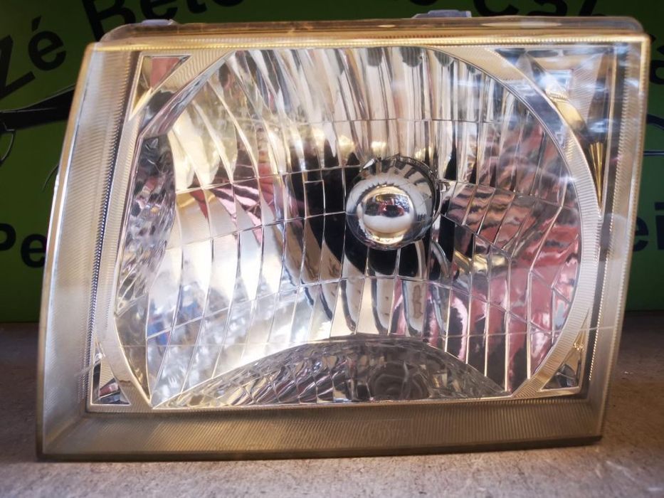 FORD RANGER FAROL ESQUERDO - FF355