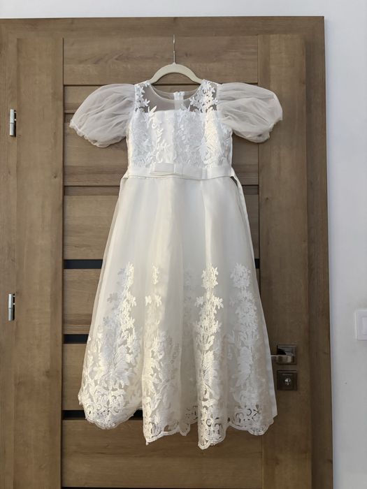 Sukienka swiateczna biala