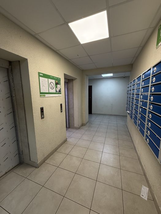 Продам квартиру Песочин