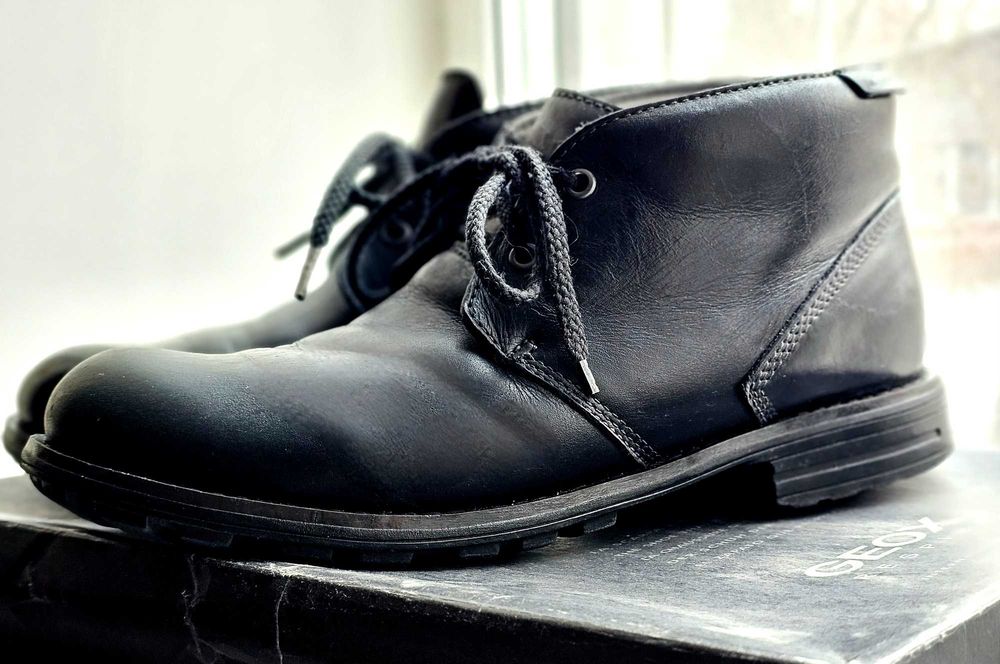 Продам оригинальные кожаные туфли кожа ботинки зима Clarks (Англия)