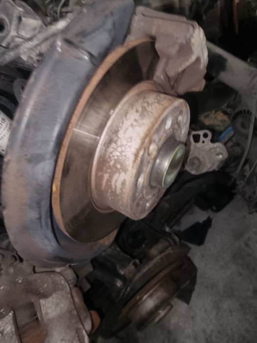 Eixo traseiro Volkswagen Golf 6 1.6 tdi